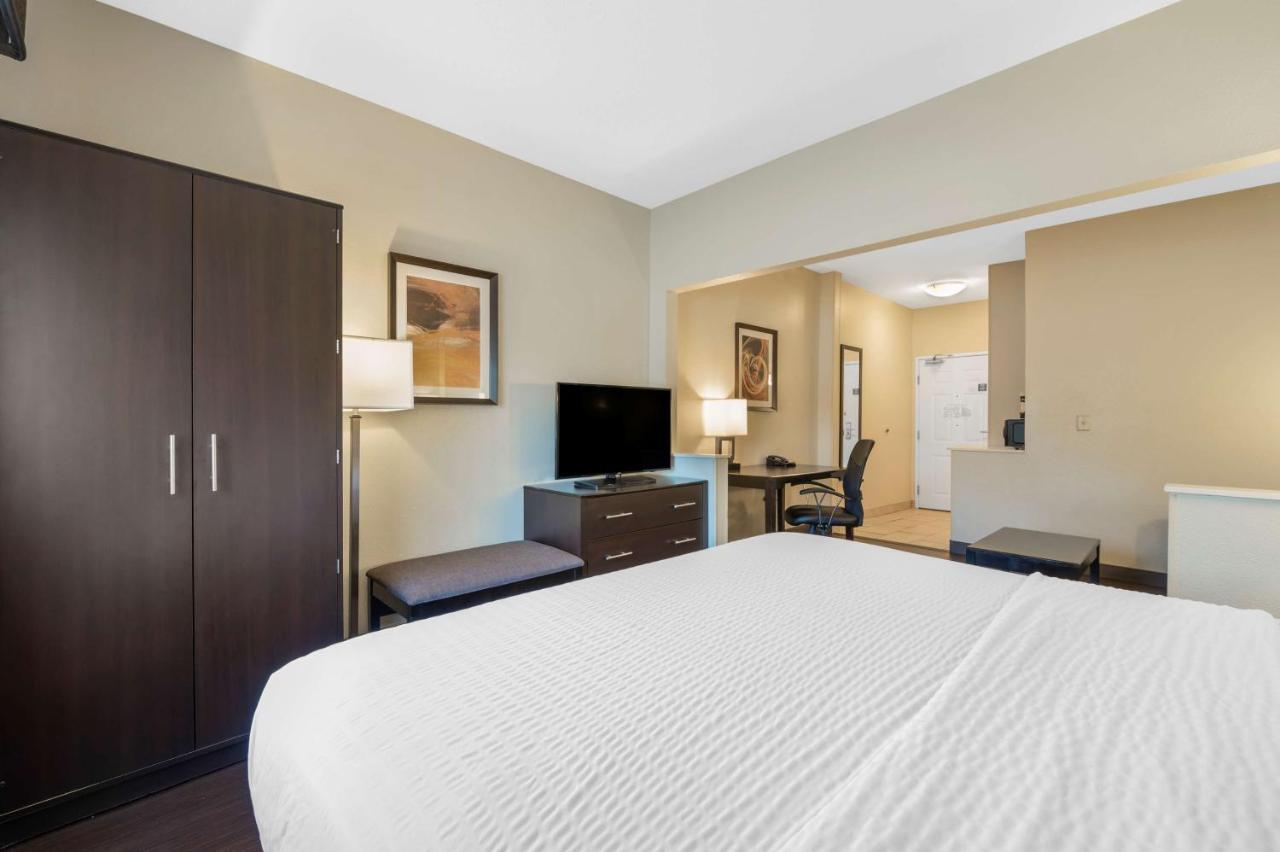 Best Western Hilliard Inn & Suites Extérieur photo