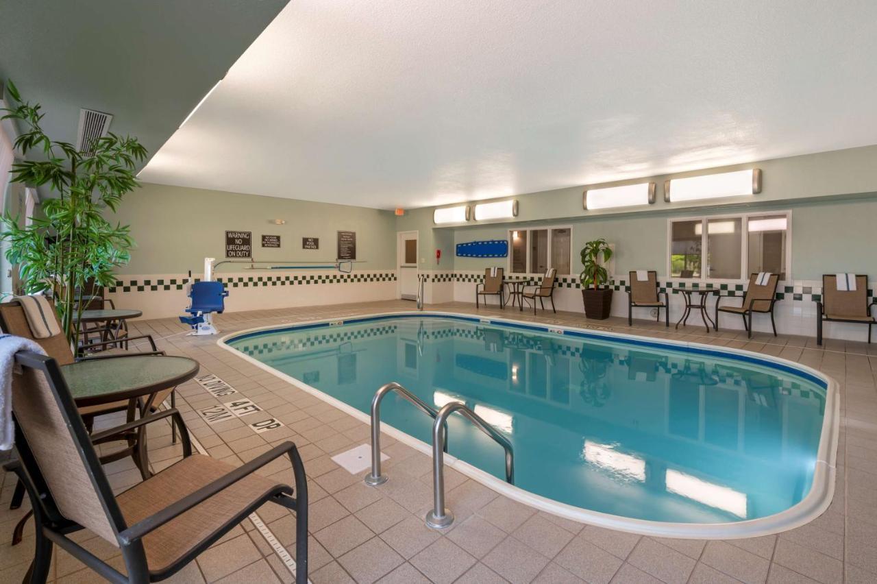Best Western Hilliard Inn & Suites Extérieur photo