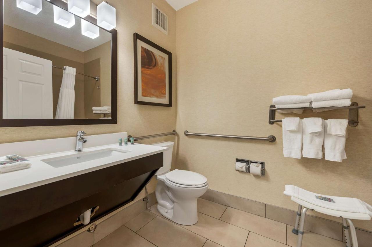 Best Western Hilliard Inn & Suites Extérieur photo