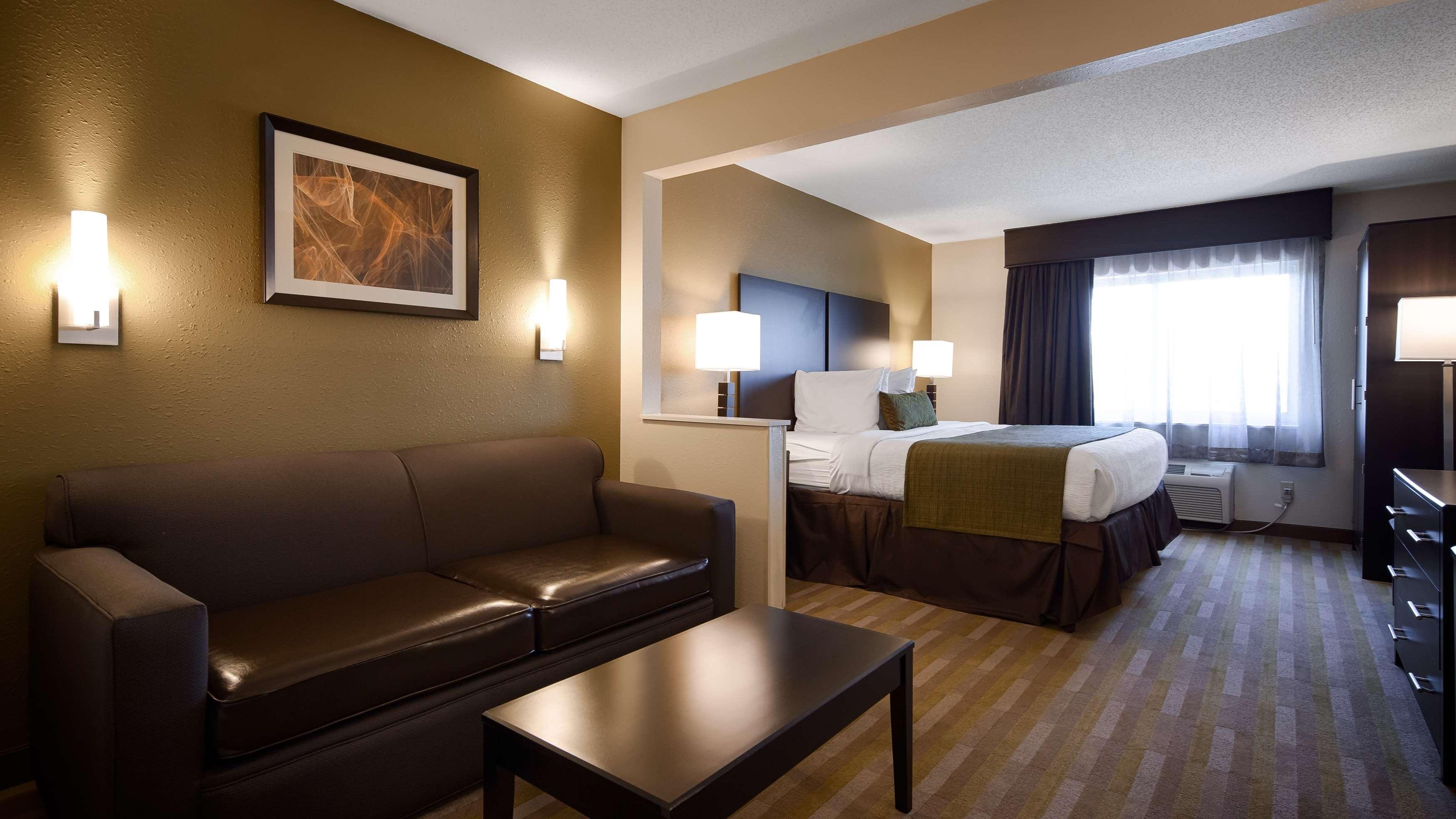 Best Western Hilliard Inn & Suites Extérieur photo
