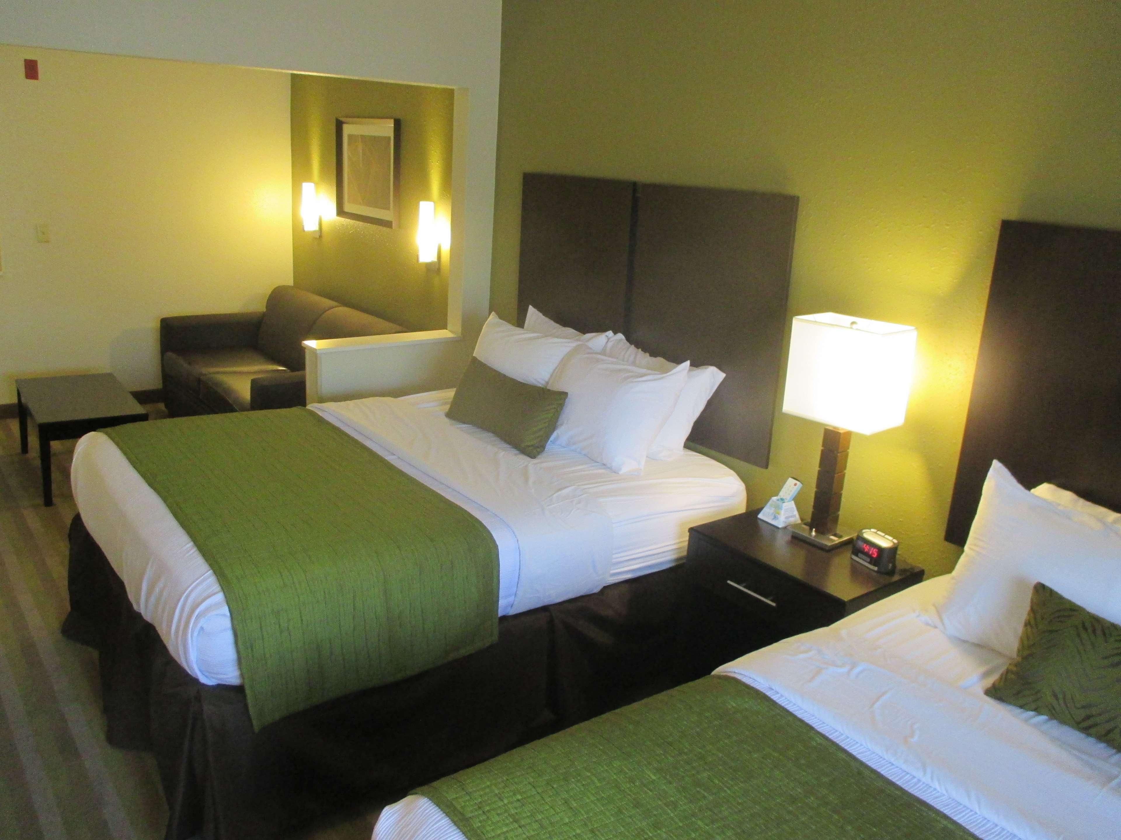 Best Western Hilliard Inn & Suites Extérieur photo
