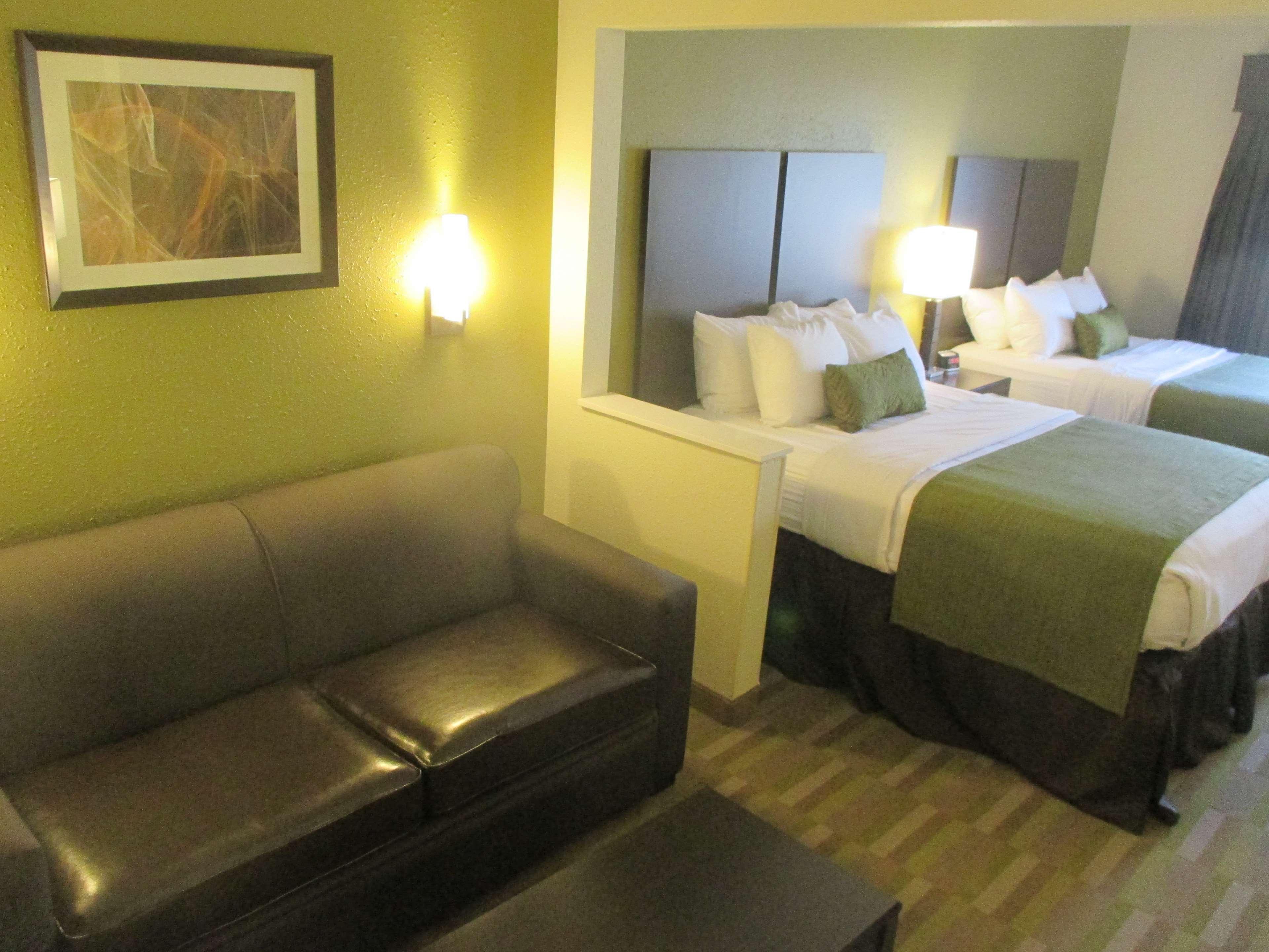 Best Western Hilliard Inn & Suites Extérieur photo