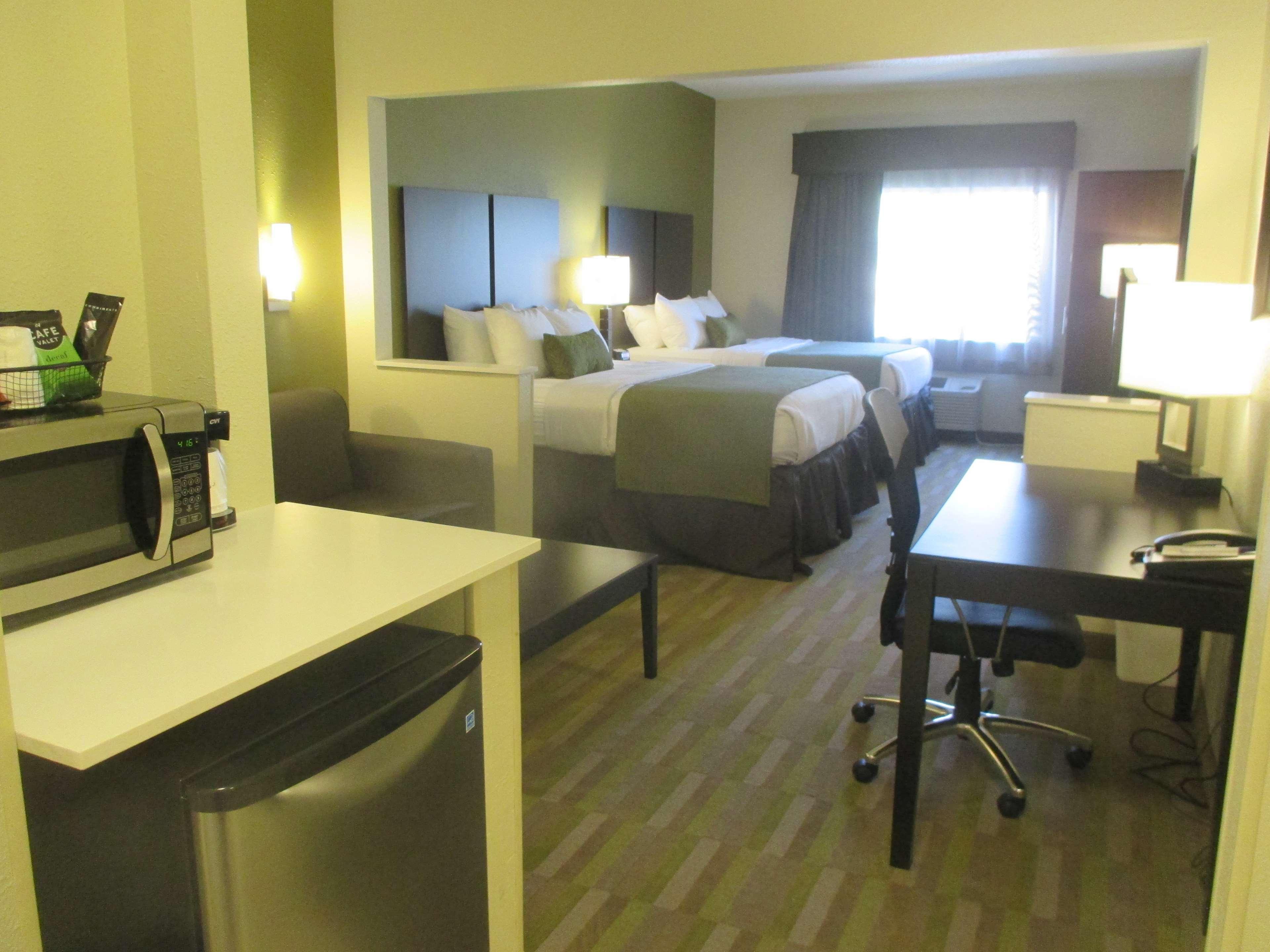 Best Western Hilliard Inn & Suites Extérieur photo