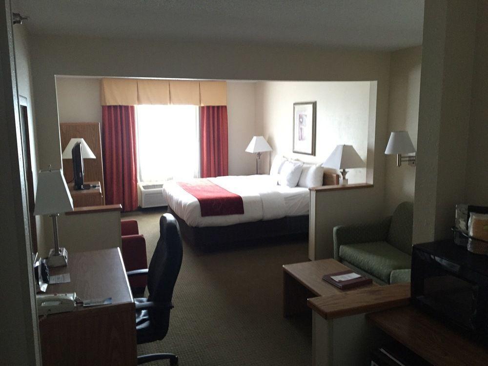 Best Western Hilliard Inn & Suites Extérieur photo